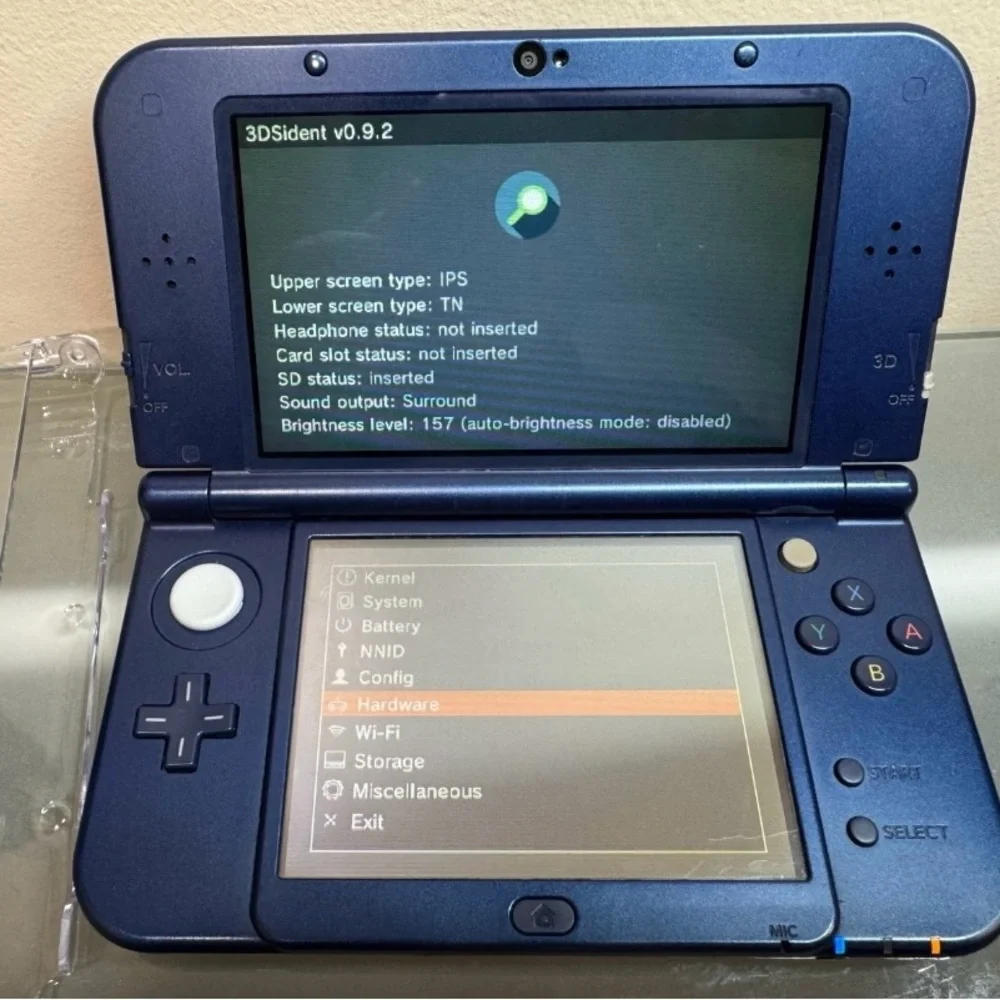 IPS Nintendo NEW 3DS XL / LL in Metallic Blue + 64gb + games + charger